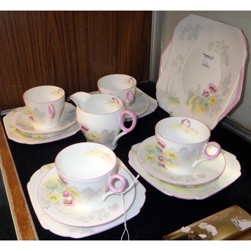 258 - A Shelley part tea set (cs 0149) to inc four trio's, jug and cake plate