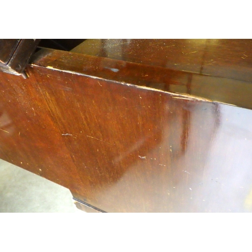 819 - A Bechstein baby grand piano, numbered 240196, marked Bechstein London, case marked