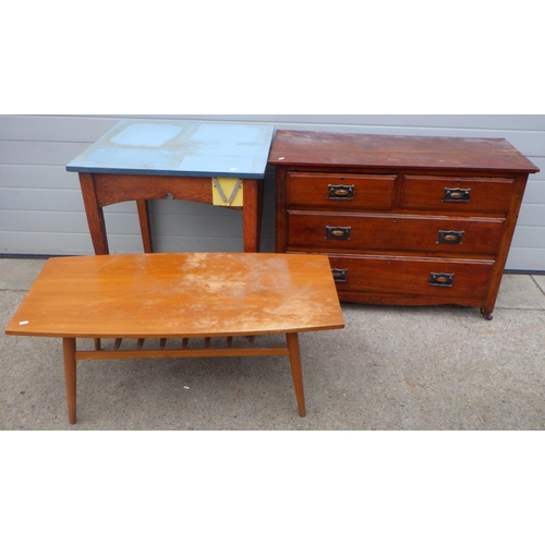 824 - A teak coffee table, an oak table with blue formica top and walnut dressing table base (3) (a/f)