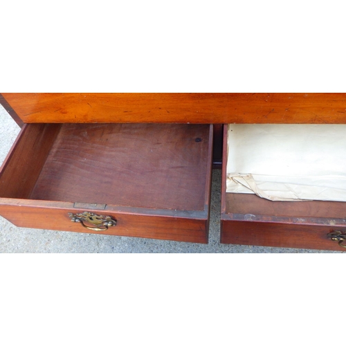 862 - A mahogany & rosewood crossbanded mule chest on bracket feet 115cm wide