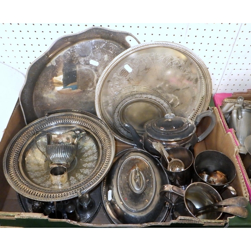 52 - A large qty of misc metal wares to inc silver plate cocktail shaker, cutlery etc  (4)