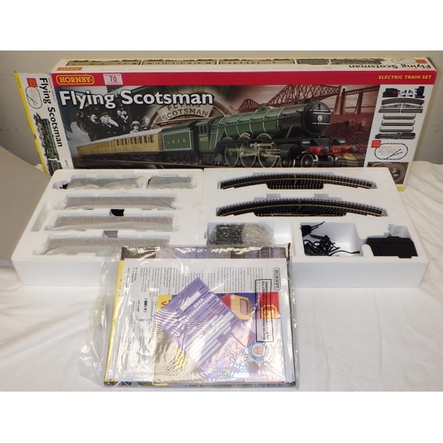 70 - A Hornby Flying Scotsman 00 gauge train set