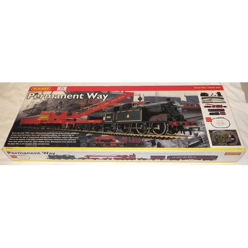 71 - A Hornby Permanent Way 00 gauge train set