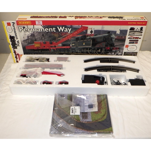 71 - A Hornby Permanent Way 00 gauge train set