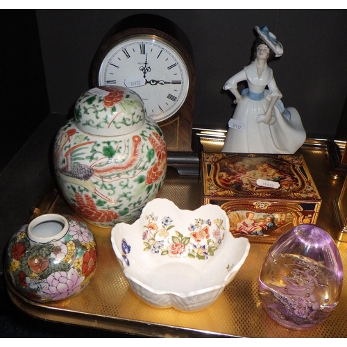 101 - A qty of misc collectables to inc clocks, ginger jar, etc