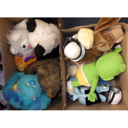 129 - A large qty of misc soft toys (5)