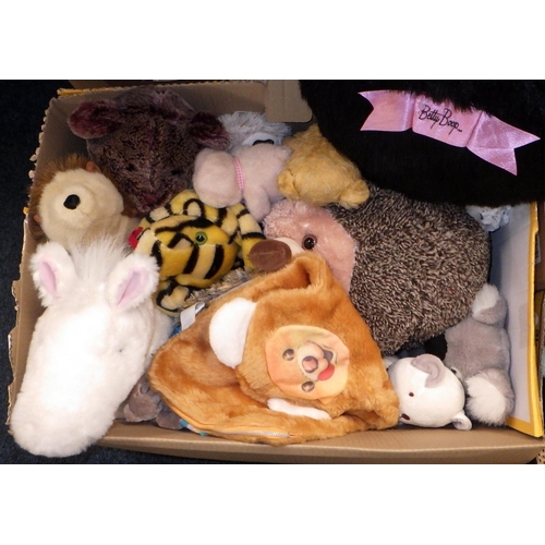 129 - A large qty of misc soft toys (5)