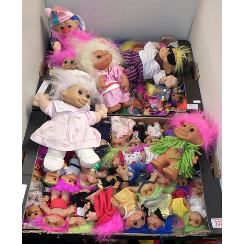 132 - A large qty of Troll dolls (2)