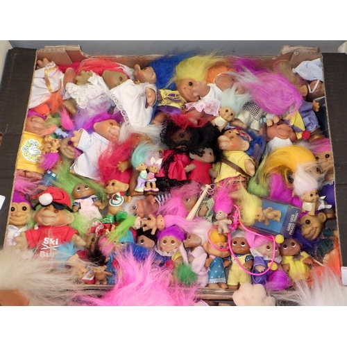 132 - A large qty of Troll dolls (2)