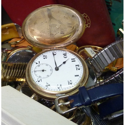 323 - A qty of wristwatches, a gold plated hunter cased pocket watch etc.