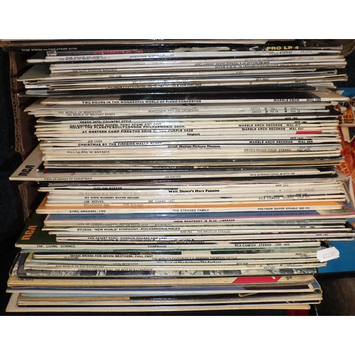 141 - A large qty of various Lps, box set etc (qty)