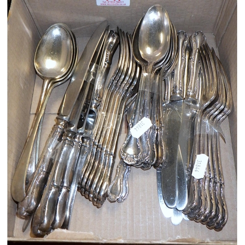 147 - A qty of silver plated cutlery