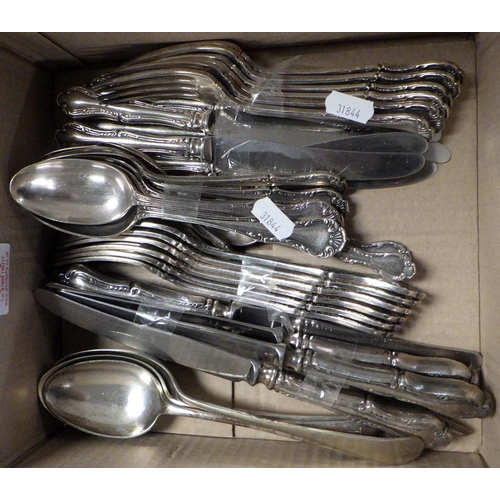 147 - A qty of silver plated cutlery