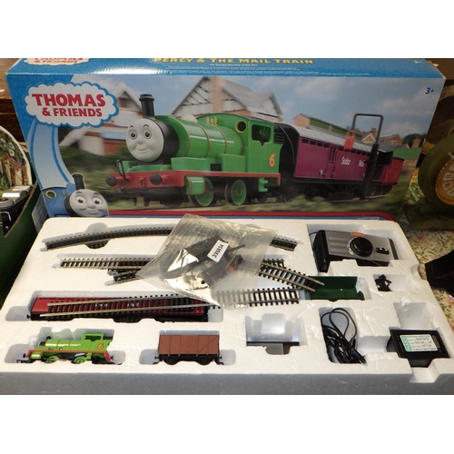 174 - A Hornby Percy & The Mail Train set af