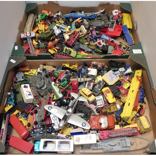 202 - A large qty of various die cast vehicles (2)