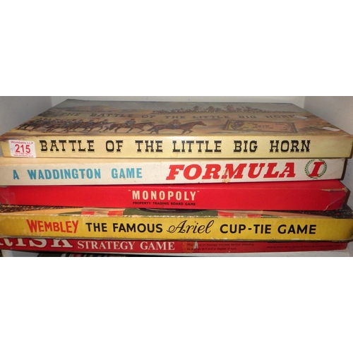 215 - A group of vintage games and books