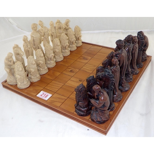 218 - An Italian chess set