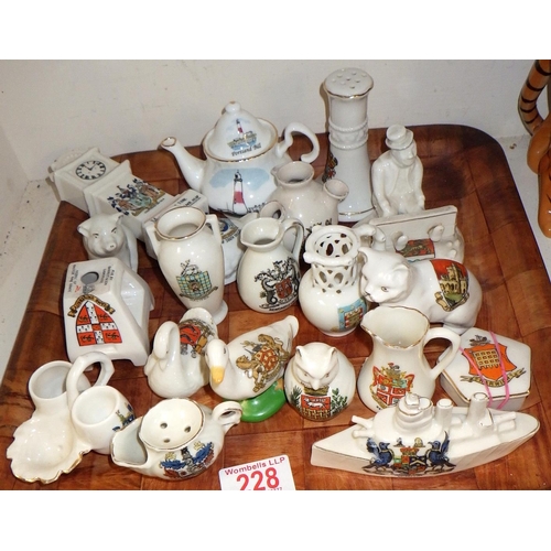 228 - A qty of approx 20pcs of crested china