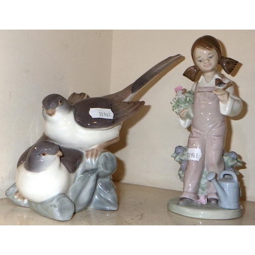 222 - Two Lladro figures, a Nao figure of a young lady, two Nao babies and a Leonardo jester af