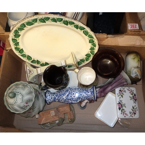 262 - A large qty of misc ceramics & collectables AF (4)