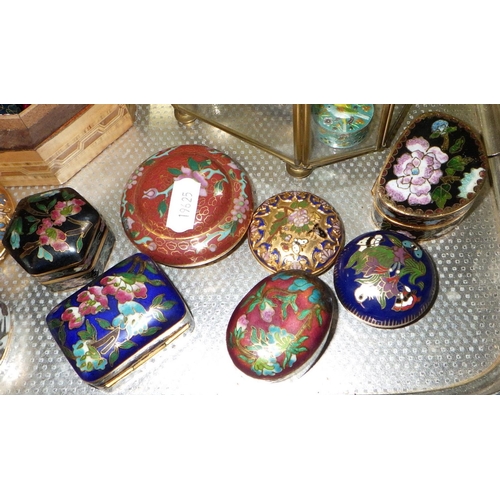 290 - Cloisonné enamel trinkets incl miniature eggs and pill boxes; etc.