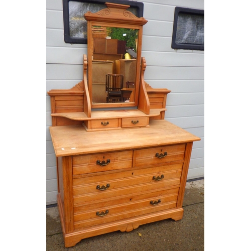 745 - An Edwardian stripped dressing chest, 107cm wide