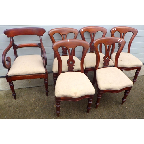 760 - A set of five Victorian mahogany dining chairs together with a Victorian carver chair (6)