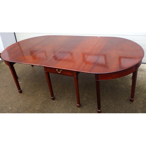 795 - A mahogany D end dining table