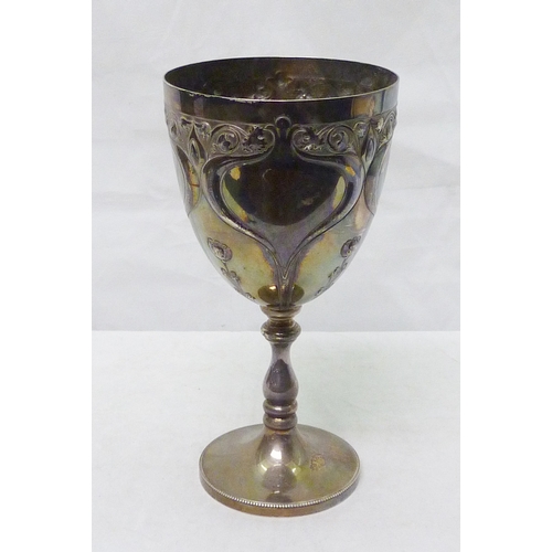 399 - An Edwardian silver goblet having Art Nouveau decoration to the bowl, Cooper Brothers and Sons, Shef... 