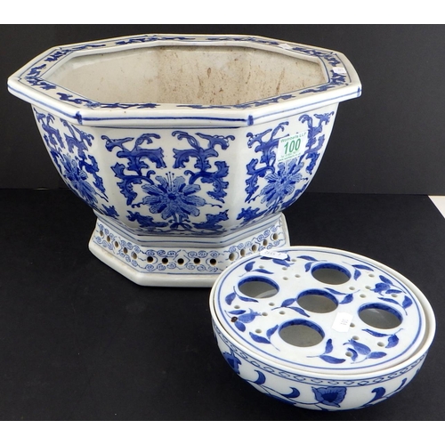100 - A large octagonal modern Oriental planter 35cm diameter and pot puri bowl (2)