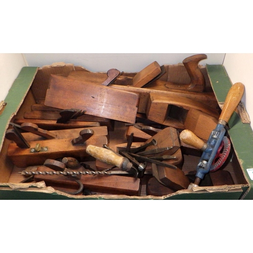 116 - A qty of vintage wood working tools