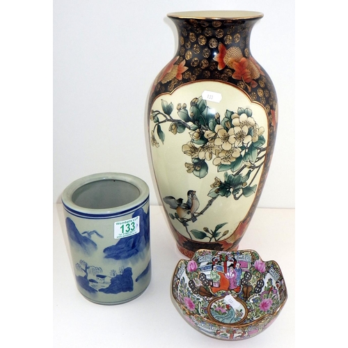 133 - Two Oriental vases and a small Famile Rose bowl   (3)
