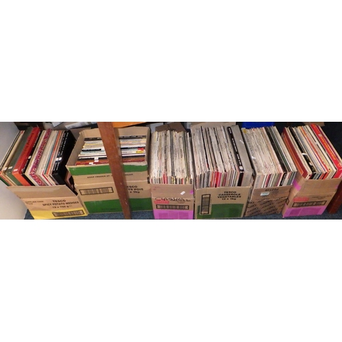 174 - A large qty of mainly classical Lps (6)