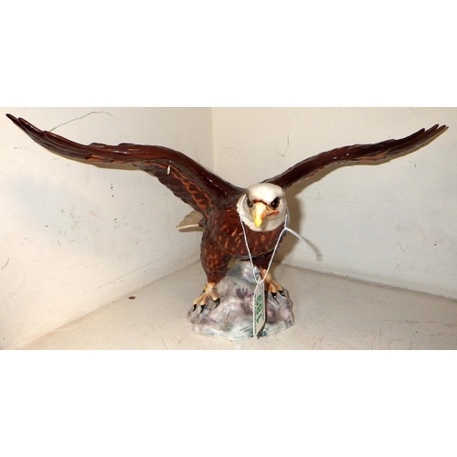189 - A Beswick Bald Eagle, Woodpecker and two owls (4)