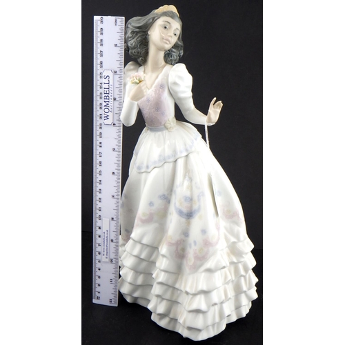 284 - A large Lladro figure of a young lady