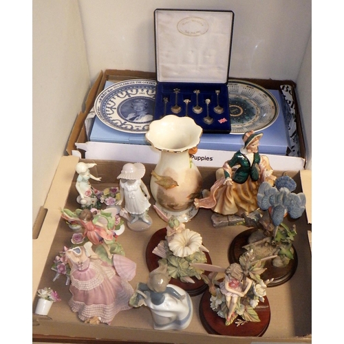 302 - A collection od Wedgwood cabinet plates together with a qty of misc ceramics etc AF (2)