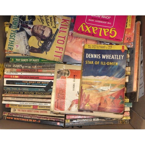 342 - A large qty of vintage paperback books