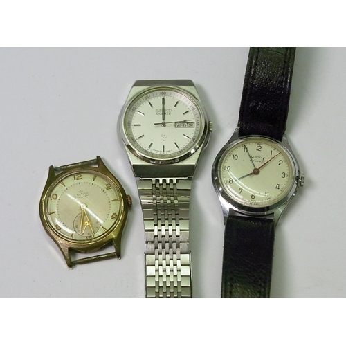 250 - A Seiko Quartz 7123-8260 bracelet watch, stainless steel, c1979, 34mm across the case, with the orig... 