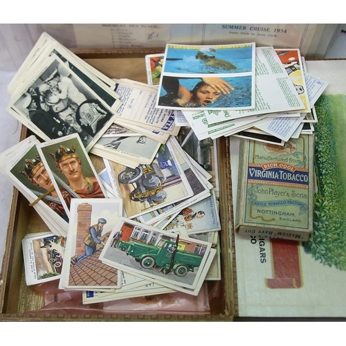 256 - A collection of postcards incl WW1 silk embroidered examples and French WW2 prisoner of war interest... 