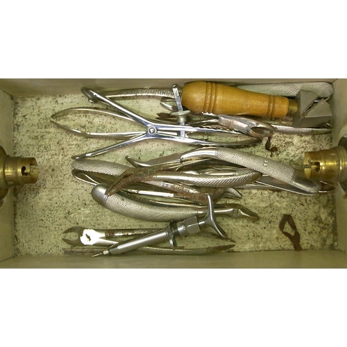 258 - A medical / dental interest collectors' lot incl a hand-held timer by X-Rays Ltd London.