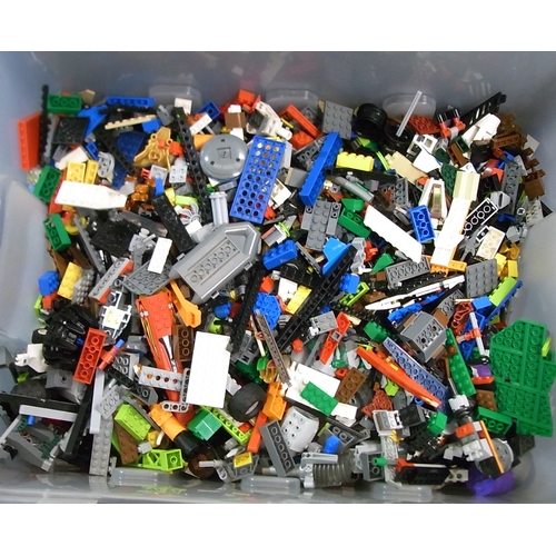 243 - Lego: a collection of figures incl Star Wars and Batman interest; building blocks etc