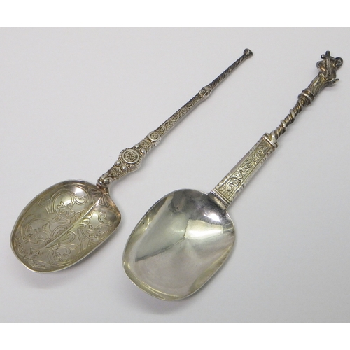 10 - A Victorian Apostle / Cabinet spoon Edward Pairpoint & George Wood, London 1856; an Edwardian model ... 