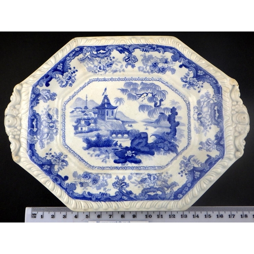 256 - A Stevenson blue & white Willow pattern plate 32cm wide together with two further 19thC plates AF (3... 
