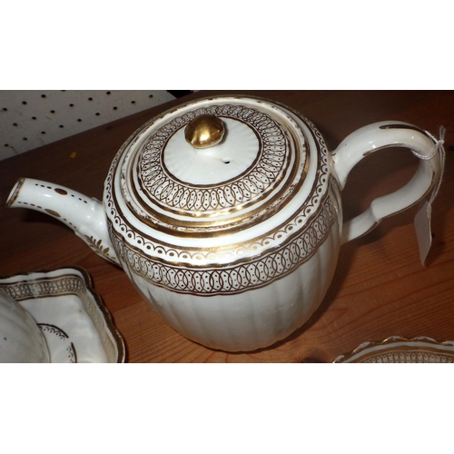 263 - A Caughley? fluted part tea set together with a Coalport tea pot AF