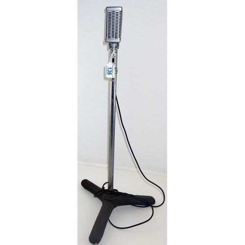 136 - A Calrad DM-16 microphone on stand