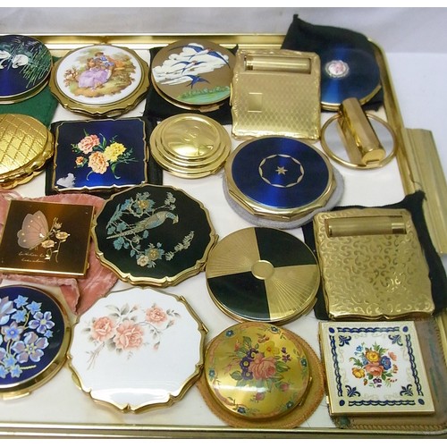 99 - A collection of powder compacts, vanity mirrors etc, Stratton and other brands.  Most vintage 1950s ... 