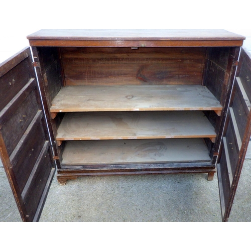 746 - A large oak cupboard with false drawer fronts, a/f, 140cm wide