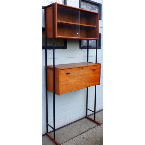 775 - A teak side unit, in the manner of Ladderax but fixed, 93cm wide