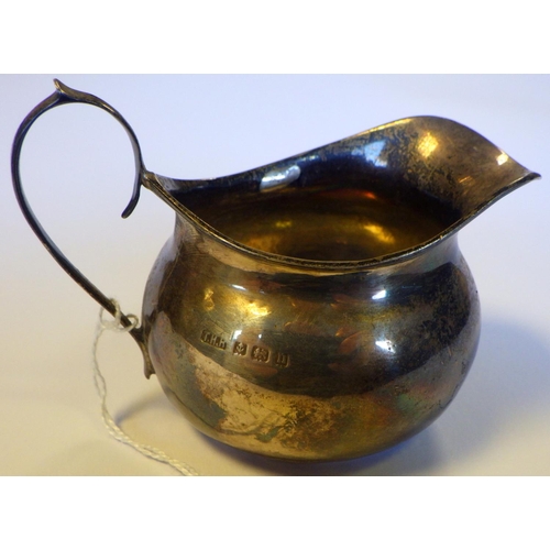 513 - A small silver jug 46g