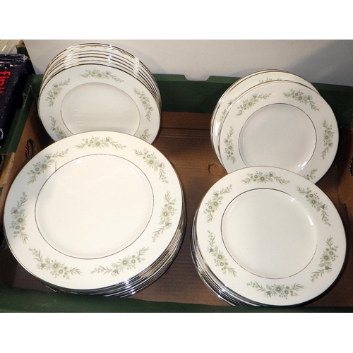 173 - A large qty of Wedgwood Westbury tea and dinner ware (3)